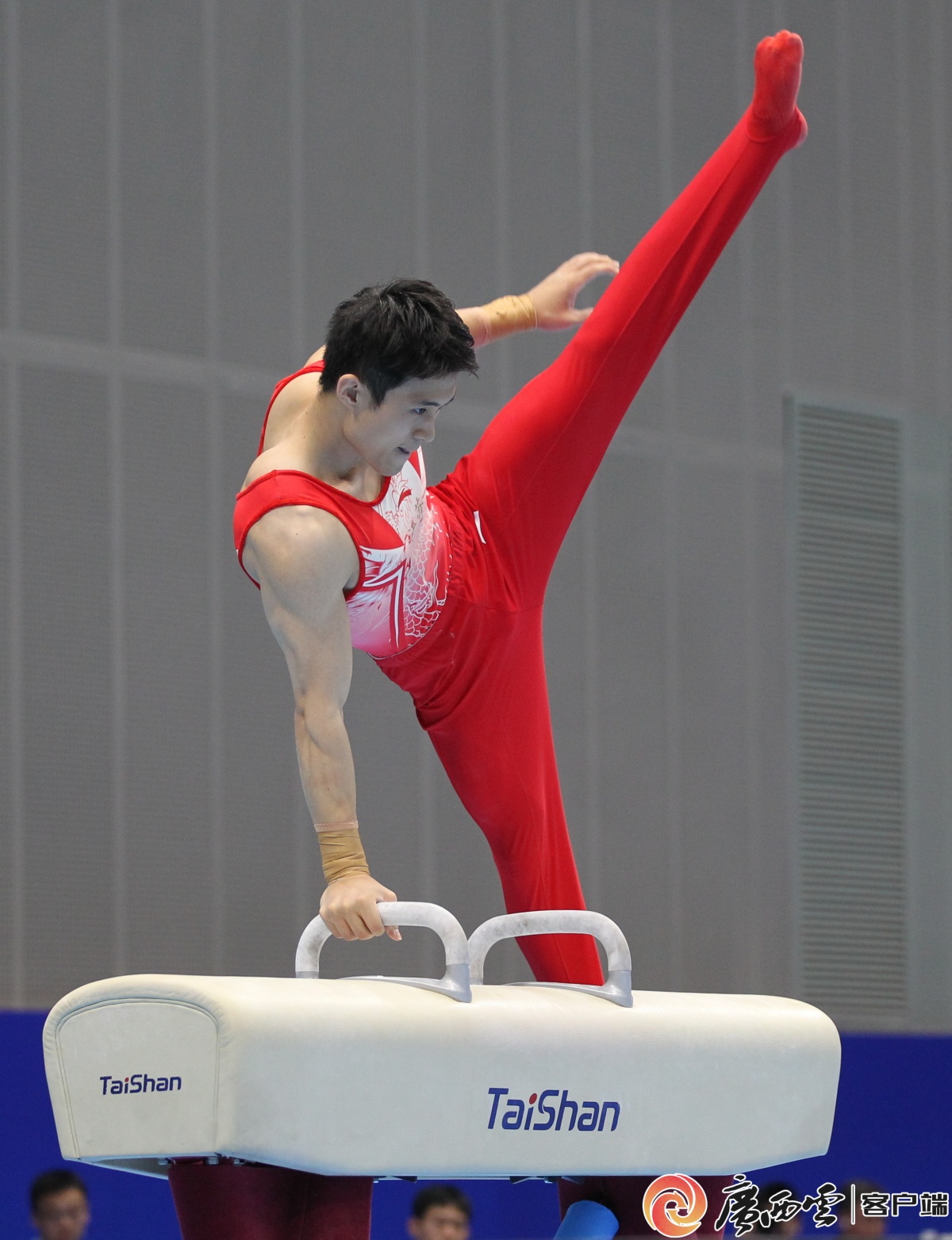 球星爆发!体操赛场再现神级操作的简单介绍 球星爆发!体操赛场再现神级操作的简单介绍