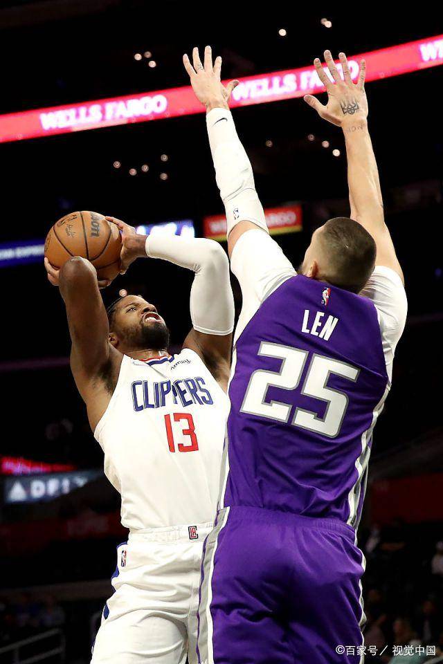 丹麦队鏖战日本队,安赛龙状态火热 丹麦队鏖战日本队,安赛龙状态火热