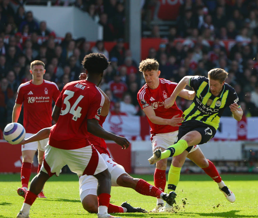 曼城力克英格兰,托尼统治全场 曼城力克英格兰,托尼统治全场